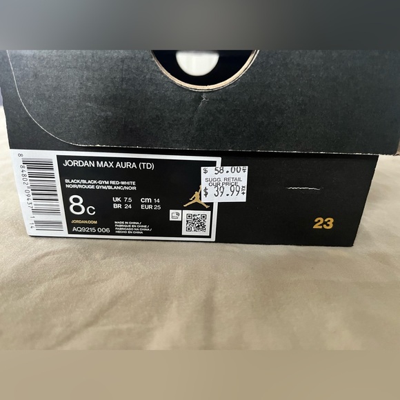 Toddler sneaker, Jordan Max Aura size 8C - Picture 4 of 5